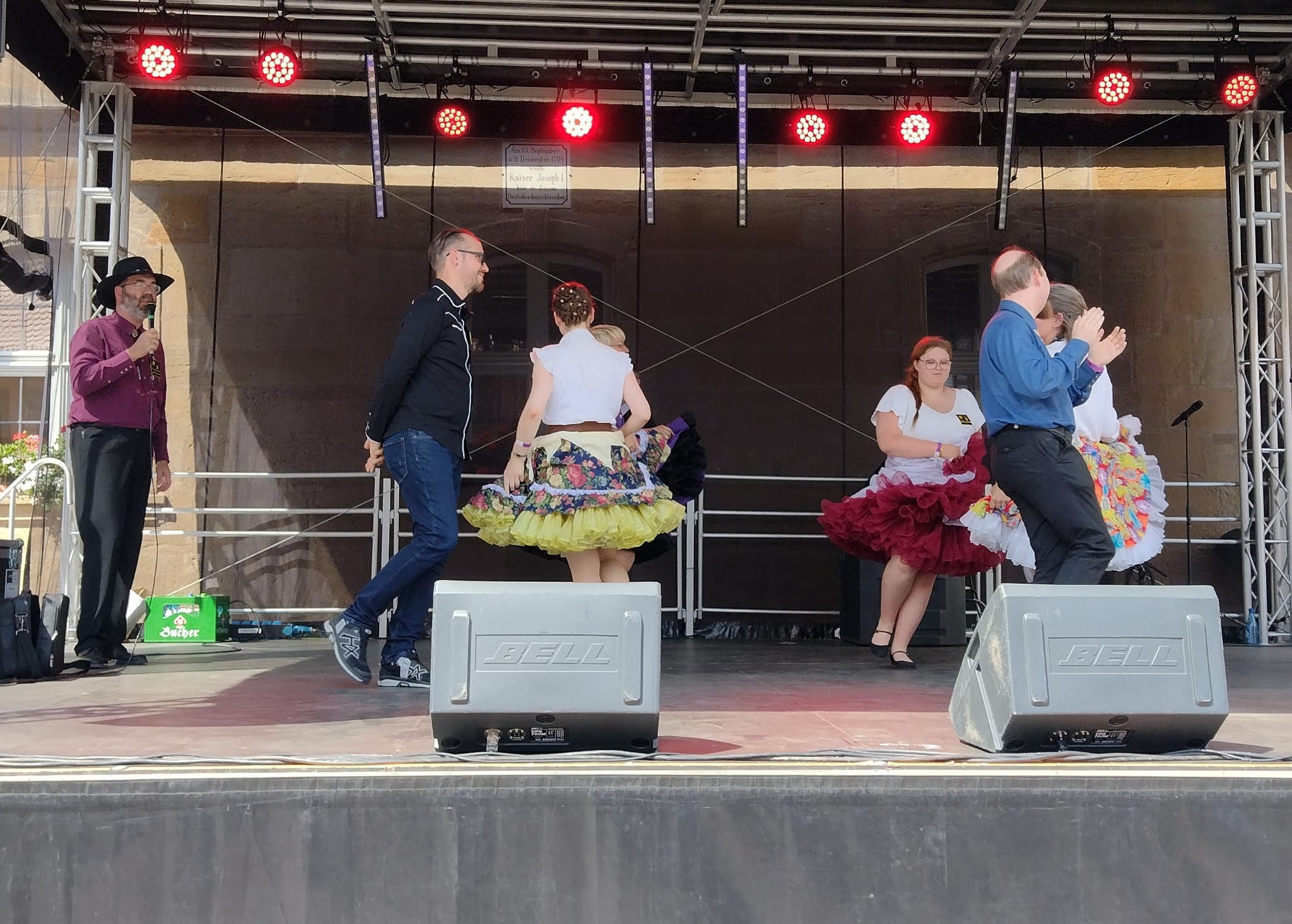 „Heißer“ Tanz beim fünften großen Oldie-Town-Festival in Wolframs-Eschenbach