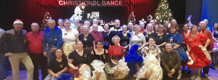 Mit 34 Tänzern beim Christkindl Dance 2025